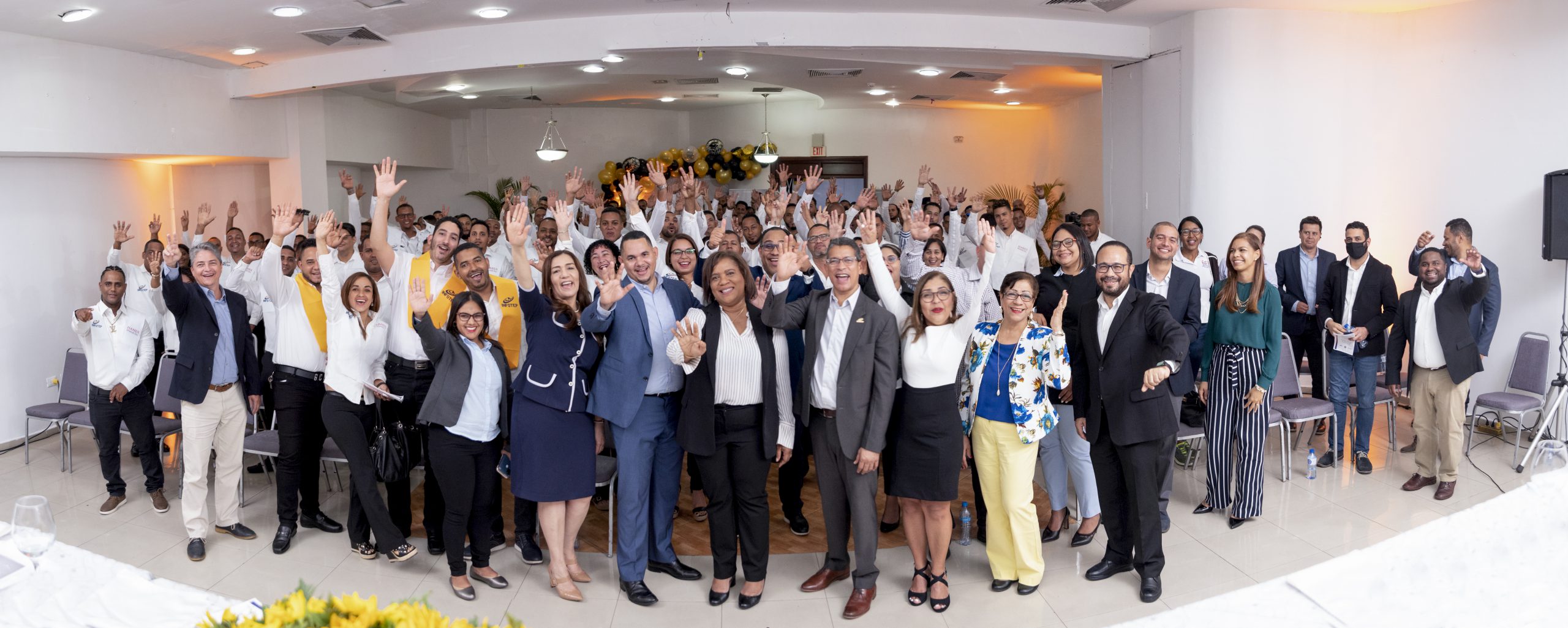 Hanesbrands E Infotep Celebran La Graduaci N De Colaboradores En