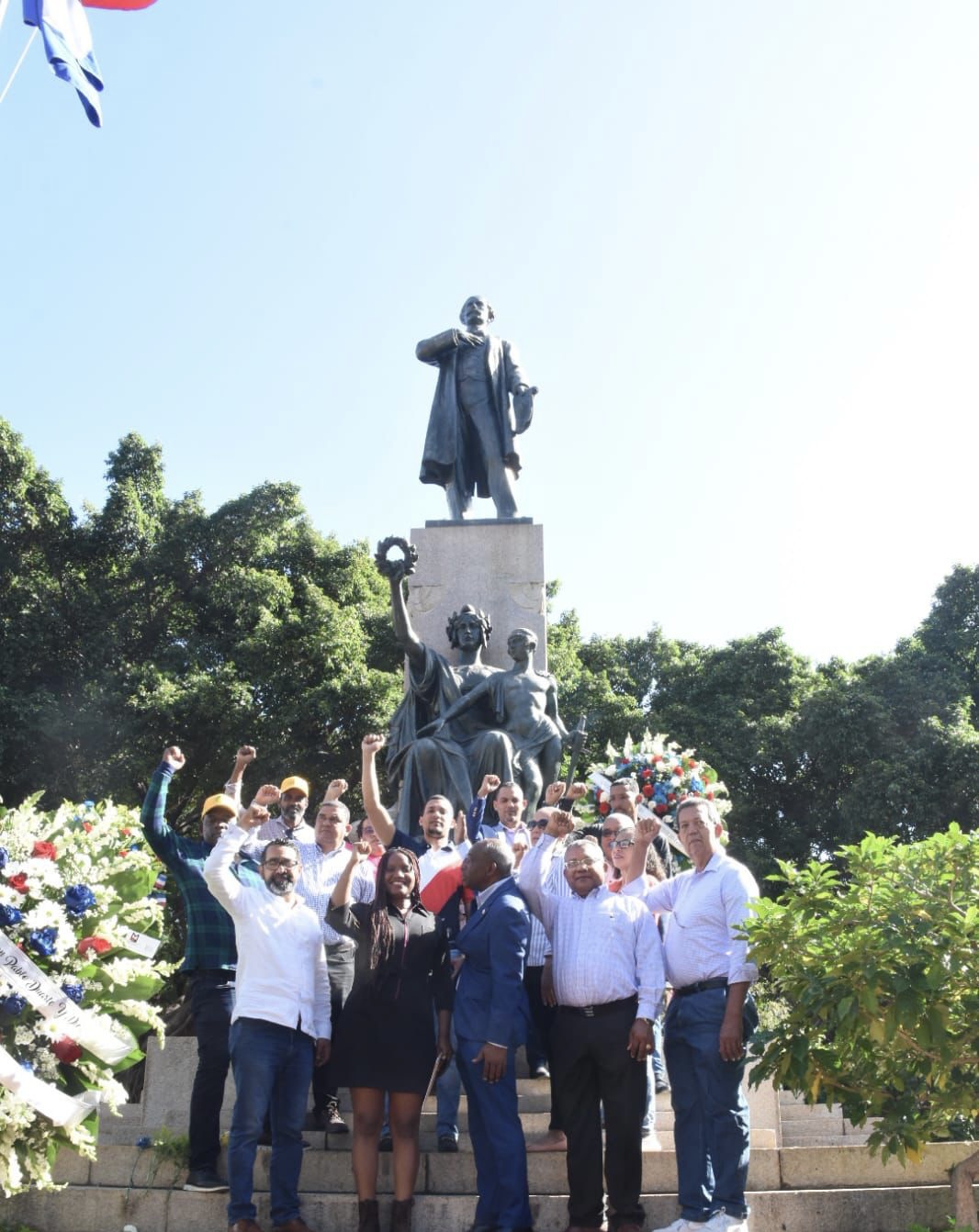 Frente Amplio Rinde Homenaje A Juan Pablo Duarte En Su Aniversario 211