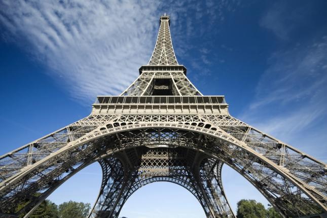 Huelgas en Francia provocan cierre de Torre Eiffel