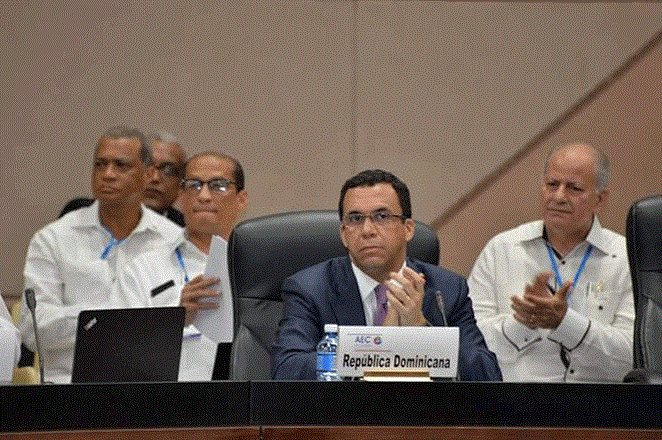 Canciller Navarro reitera compromiso de RD con el aprovechamiento sostenible del Mar Caribe