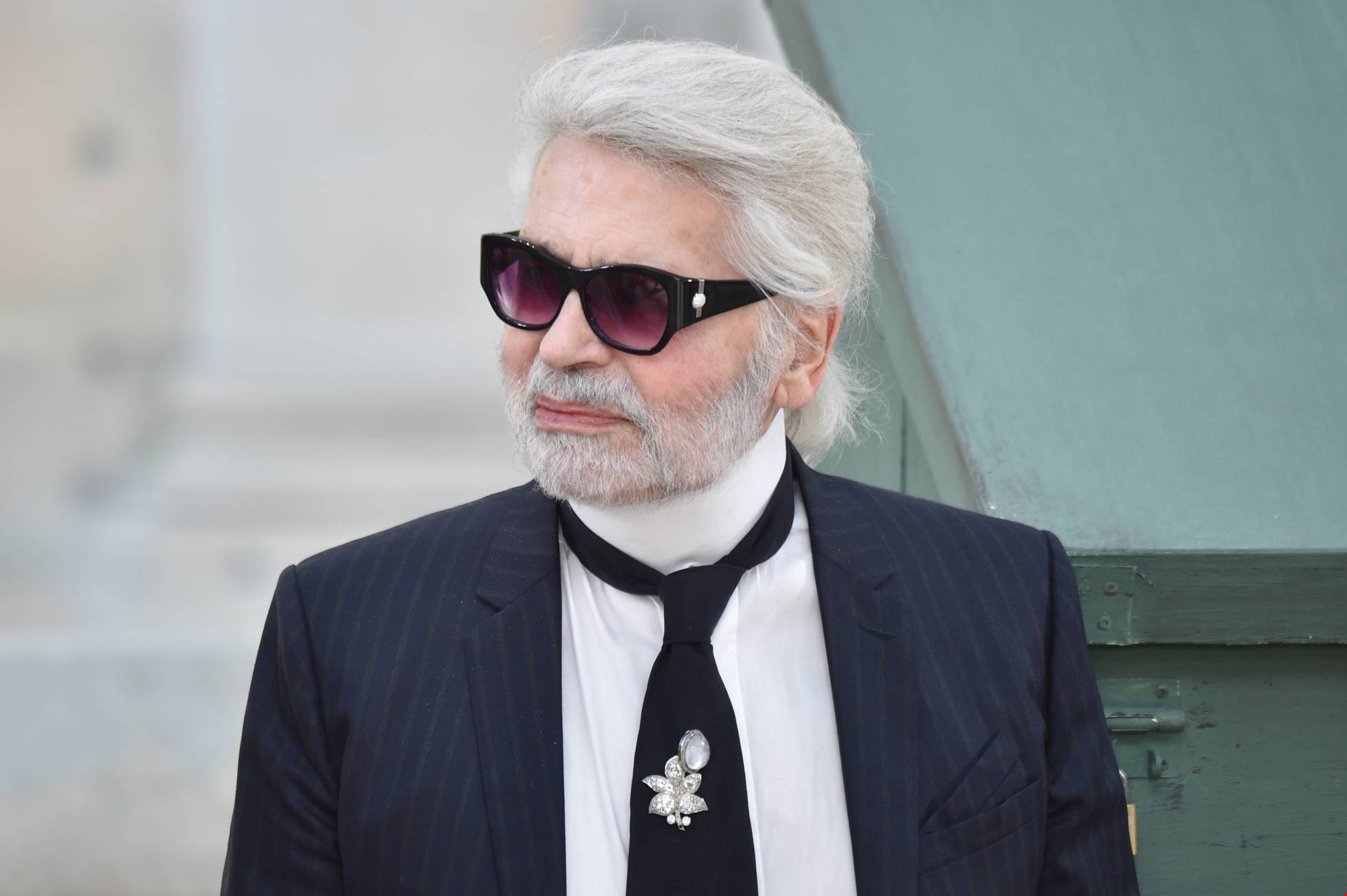 Por qué Karl Lagerfeld no se quitó las gafas de sol en 51 años