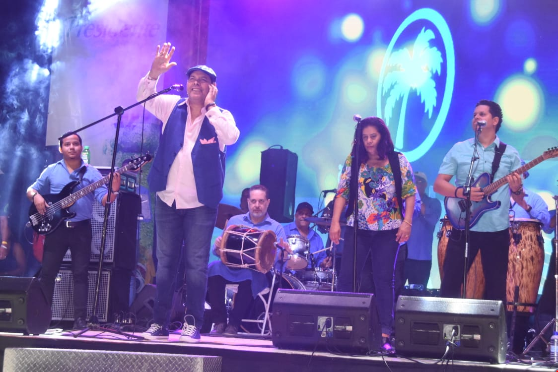 Fernando Villalona demuestra una vez más ser el Rey Musical de los carnavales