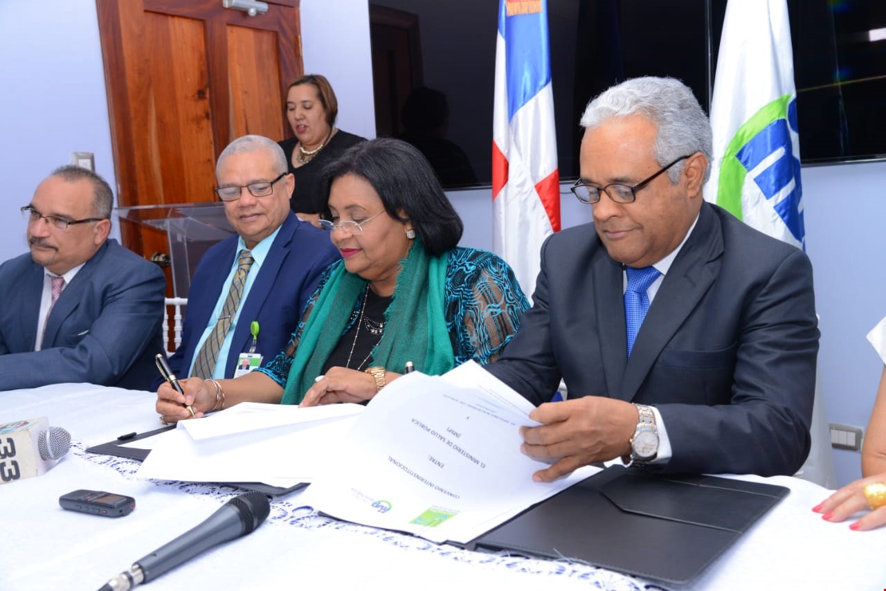 SeNaSa firma acuerdo con Ministerio de Salud para garantizar a los afiliados continuidad de tratamiento de Alto Costo