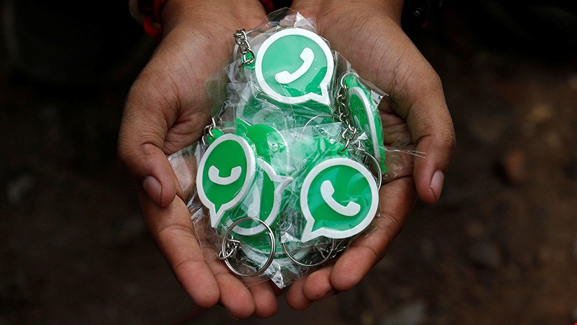 Un buen deseo para todos: ¿Cómo enviar un mensaje de Año Nuevo a más de 250 personas en WhatsApp?