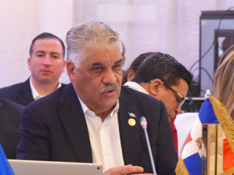 Canciller Miguel Vargas sugiere redoblar esfuerzos conjuntos para enfrentar desafíos en la región