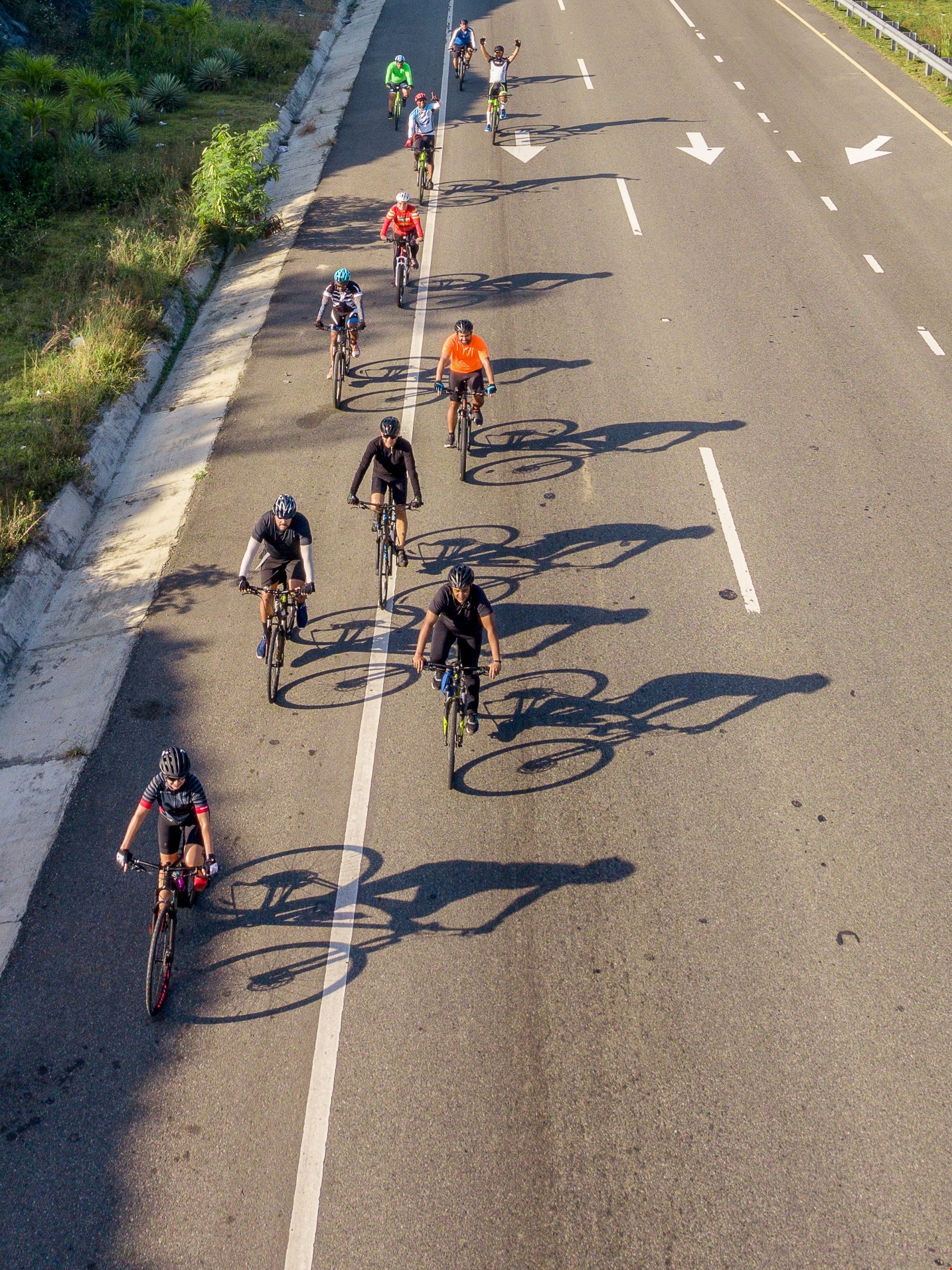 Empleados de Casa Brugal inician recorrido de 270 KMS en bicicleta por una causa solidaria