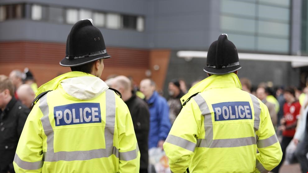 Policía británica quiere usar Inteligencia Artificial para predecir delitos
