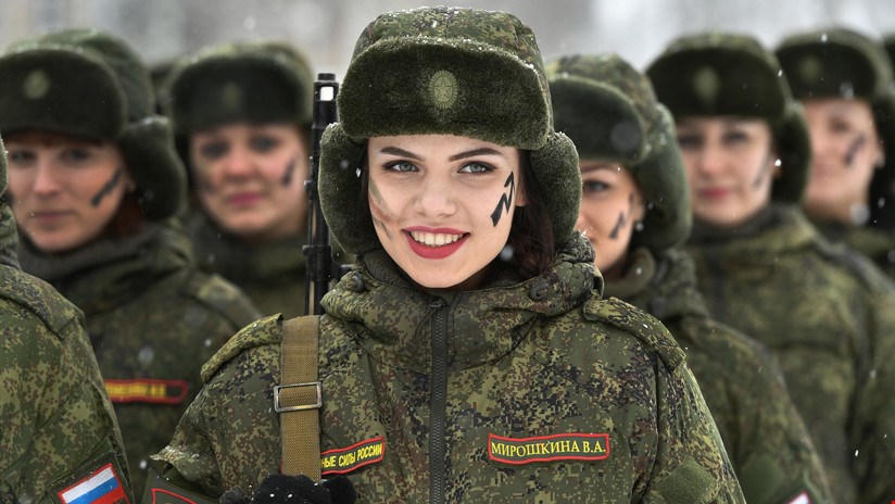 Rusas demandan a la Guardia Nacional por negarles servir como francotiradoras