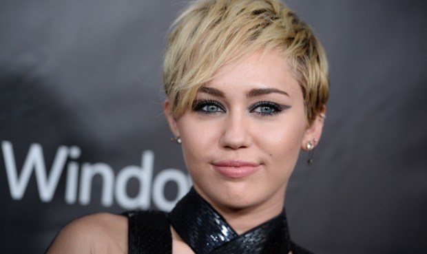 Miley Cyrus protagonizará serie de Woody Allen en Amazon