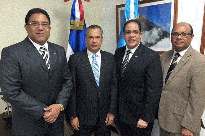 Diputados de República Dominicana realizan trabajos en Guatemala