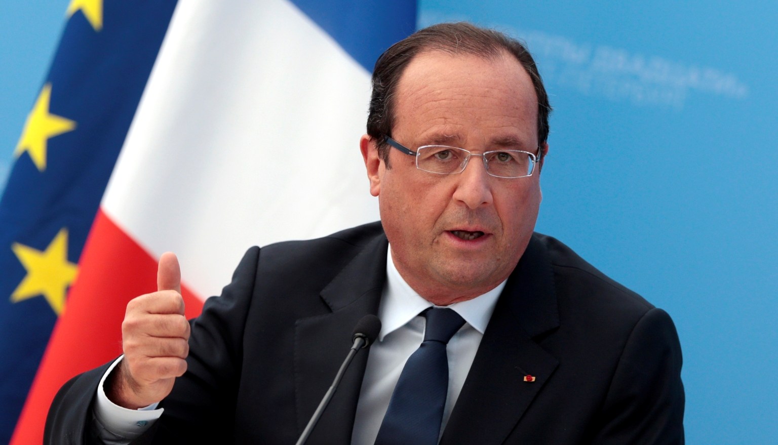 Hollande declara estado de emergencia económica en Francia