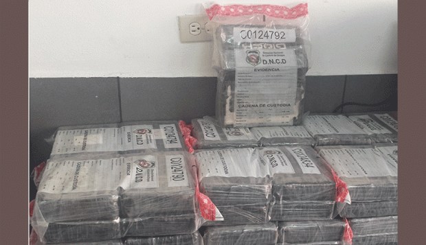 DNCD decomisa 52 kilos de cocaína en bodega de un barco procedente de Colombia