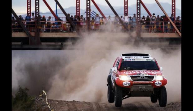 Dakar: Loeb gana etapa y va por más en su debut