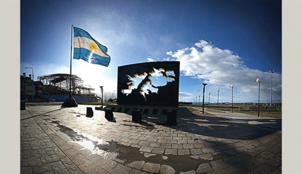 Argentina reitera reclamos sobre Malvinas en aniversario de ocupación británica