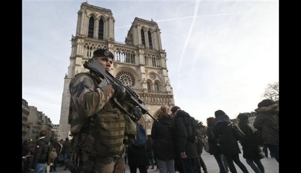 Un mundo nervioso despide un 2015 marcado por el terror