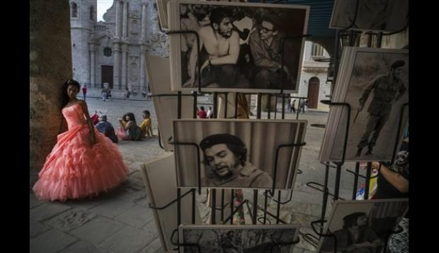 En medio de apertura, negocio de quinceañeras florece en Cuba