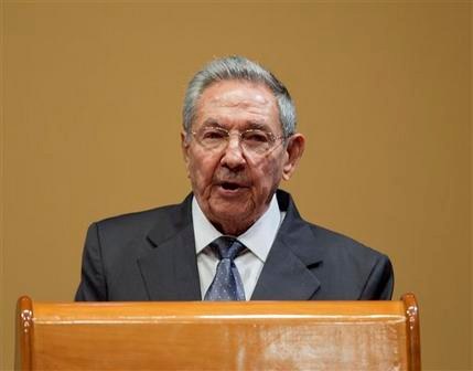 Castro pide a Obama levantar el embargo a Cuba