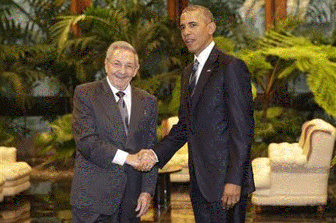 Presidente Raúl Castro recibe a Barack Obama en Palacio de la Revolución