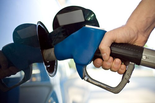 Sube el precio de todos los combustibles; excepto el del gas natural
