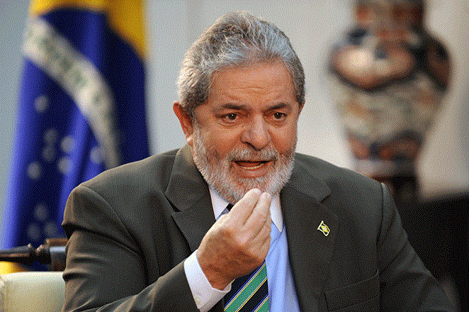 Policía brasileña allana la casa del expresidente Lula da Silva y lo lleva a declarar