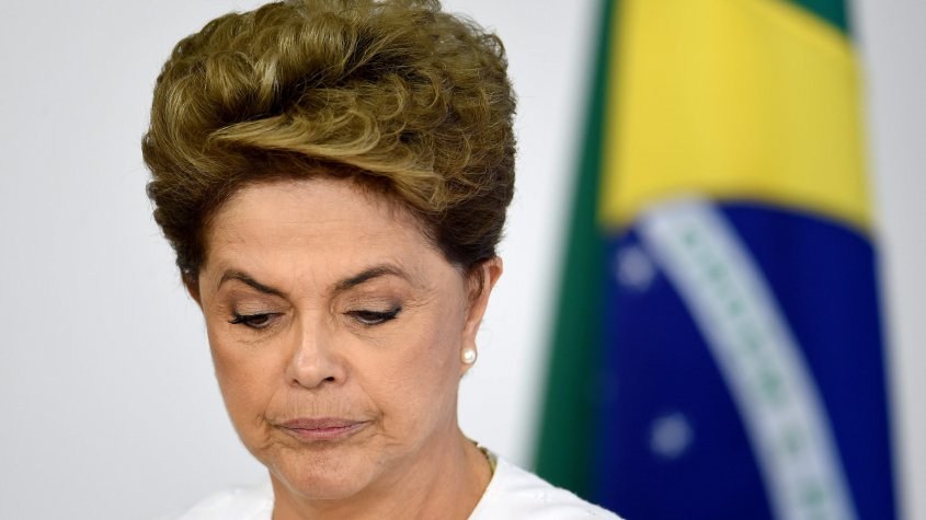 Grupo a favor de juicio a Rousseff lidera votación en Brasil