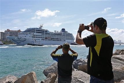 Primer crucero de Miami a La Habana en décadas llega a Cuba