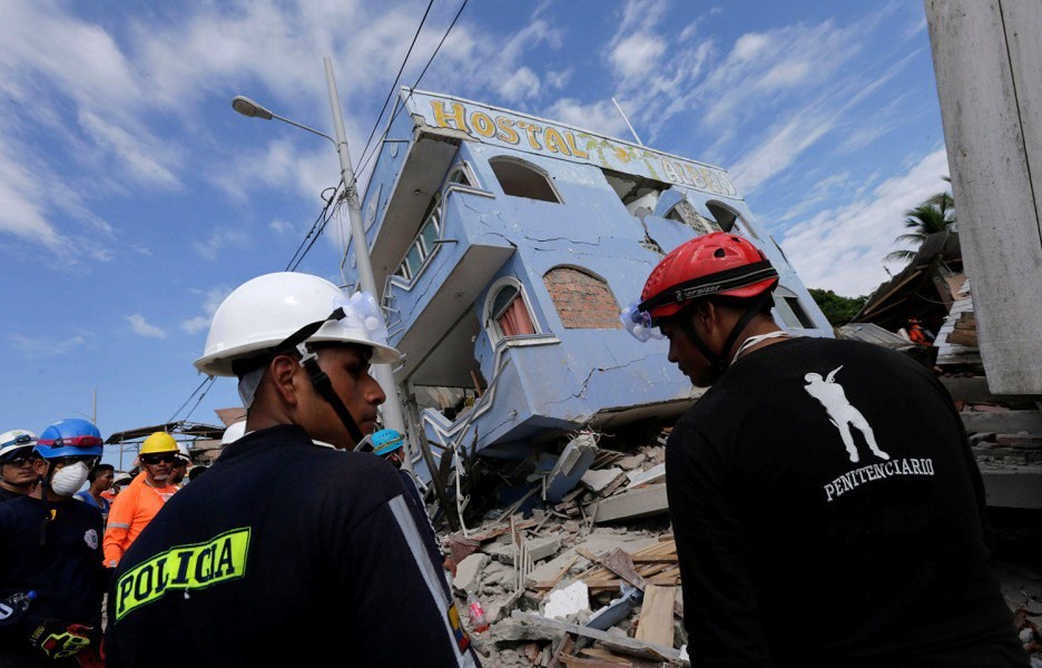 Sismo de 6,7 sacude Ecuador un mes después de trágico temblor
