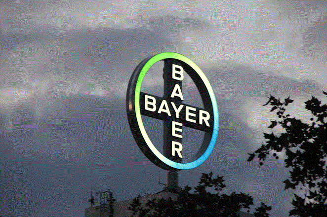 Bayer ofrece 62,000 millones de dólares por firma especializada en cultivos y semillas