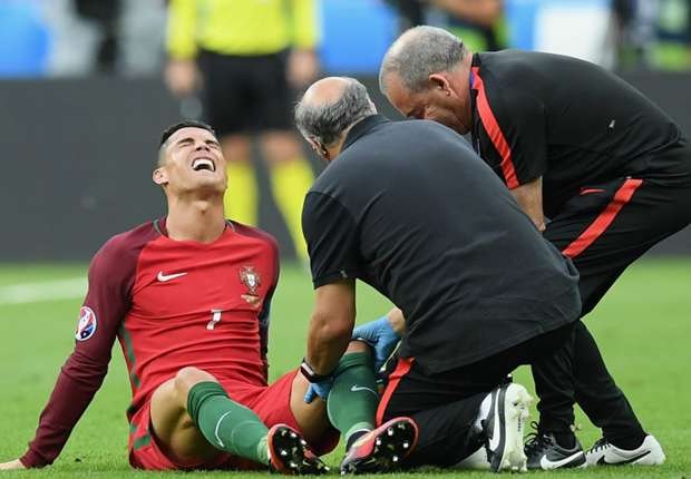Cristiano sale lesionado y desconsolado de final de la Euro