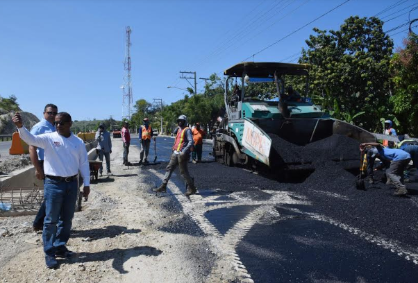 MOPC informa avanzan trabajos de reconstrucción y ampliación carretera Navarrete-Puerto Plata