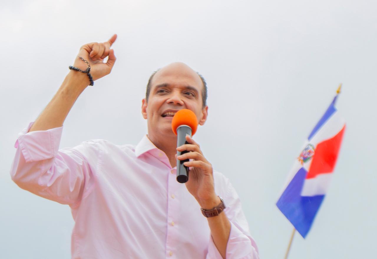 Ramfis Domínguez: “el pueblo dominicano debe mantenerse firme en la lucha contra la corrupción y defender la soberanía nacional”
