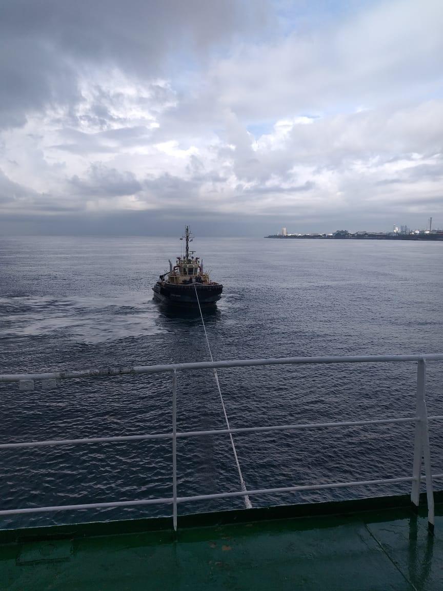 Autoridad Portuaria concluye maniobra de salvamento de buque varado en Malecón