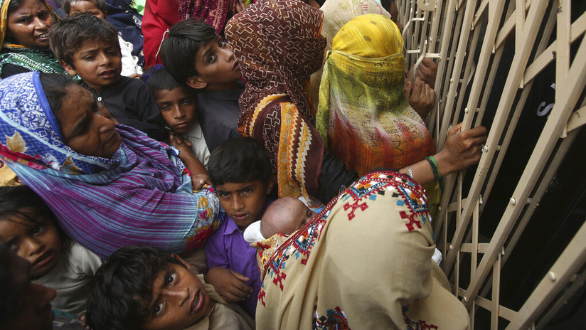 Acusan a un médico de infectar con VIH a más de 400 niños y 100 adultos en Pakistán