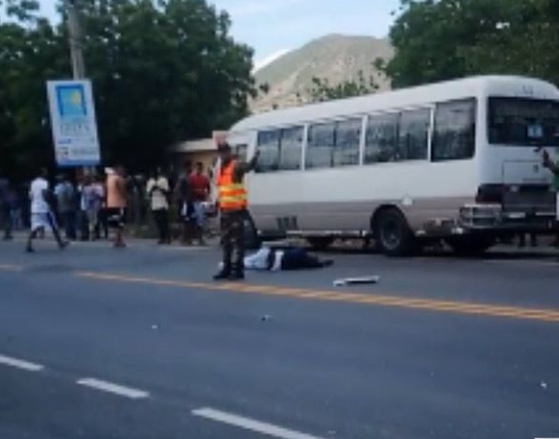 SNS informa hospitales recibieron cinco heridos de accidente en carretera Sánchez