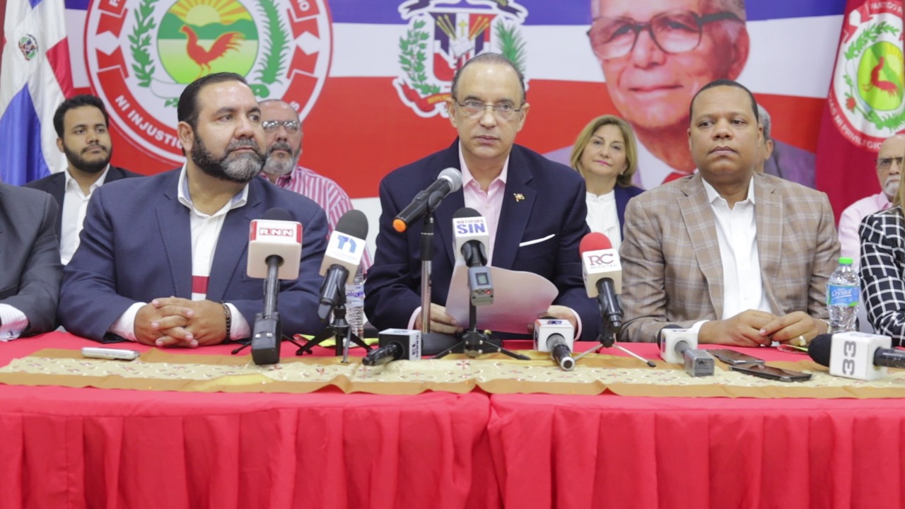 Quique Antún: "Sentencia Tribunal Constitucional da fortaleza y autoridad a los partidos políticos"