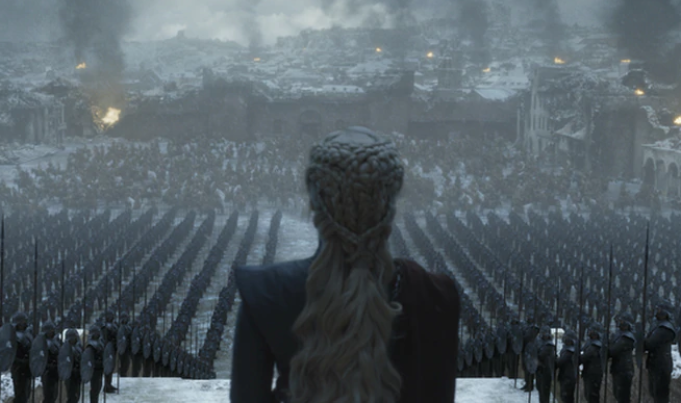 Seguidores de "Game of Thrones" reúnen cientos de miles de firmas para exigir que se rehaga la octava temporada con "guionistas competentes"