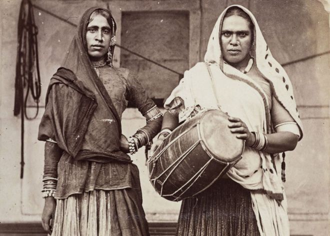 Cómo los británicos intentaron eliminar a los eunucos en India, el discriminado "tercer género" de Asia