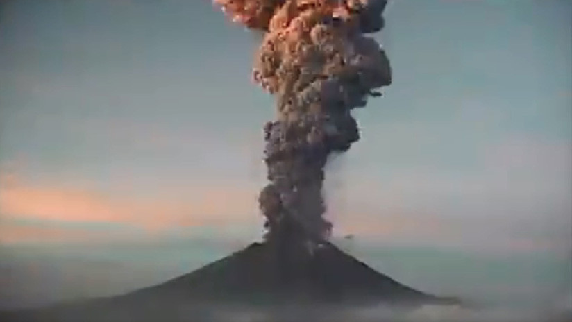 (Video): El volcán Popocatépetl registra una nueva explosión