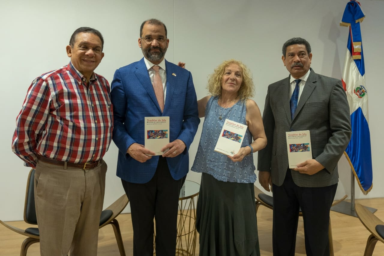 Presentan antología de escritores dominicanos en la 78 Feria del Libro de Madrid