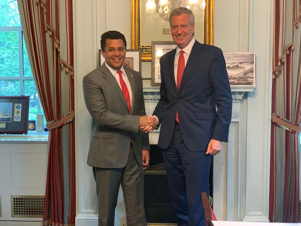 Alcaldes de Santo Domingo y Nueva York reafirman acuerdo de colaboración y hermanamiento entre ambas ciudades