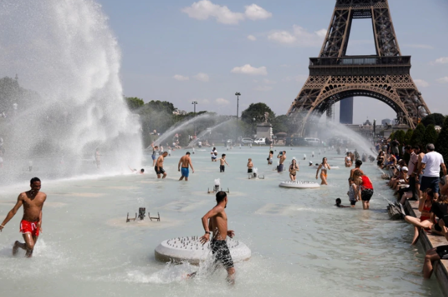 "El infierno está llegando": la ola de calor es récord en Europa y se acerca una masa de aire caliente desde el Sahara