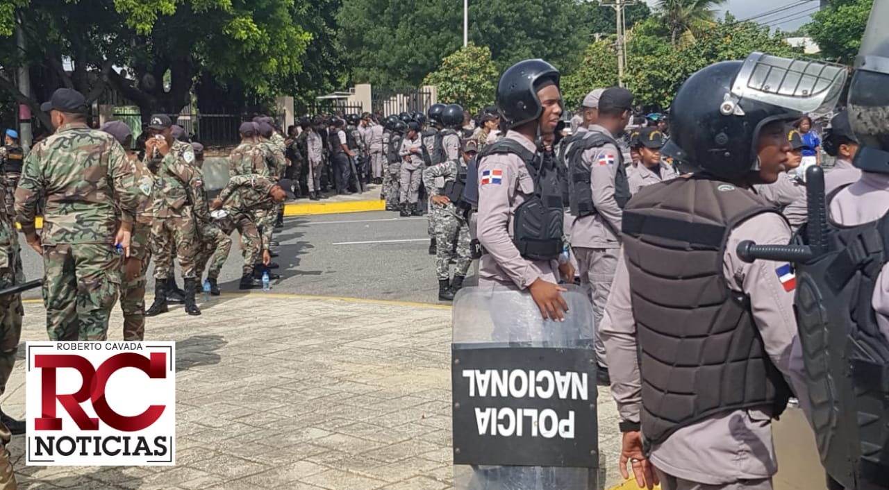 Duplican cantidad de policías y militares en zona del Congreso Nacional