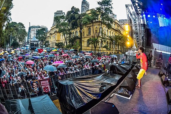 Festival Lula Libre: Una multitud que toca y canta por la libertad en Brasil