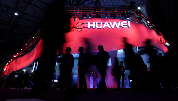 Guerra de Trump contra Huawei podría golpear a empresas estadounidenses