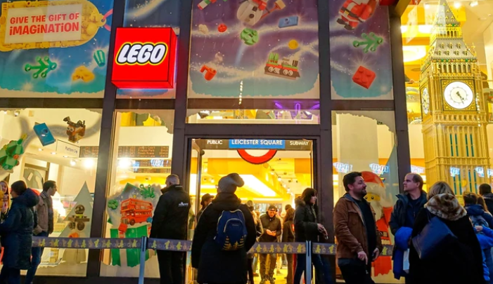Lego comprará el museo de cera Madame Tussauds y el London Eye