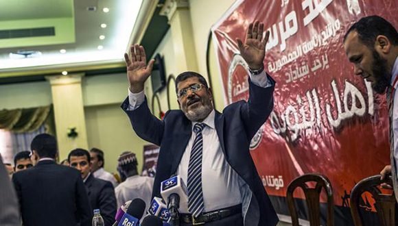 Mohamed Morsi, en una imagen durante la campaña electoral el 13 de junio de 2012 en El Cairo, Egipto. Foto: Daniel Berehulak/Getty.