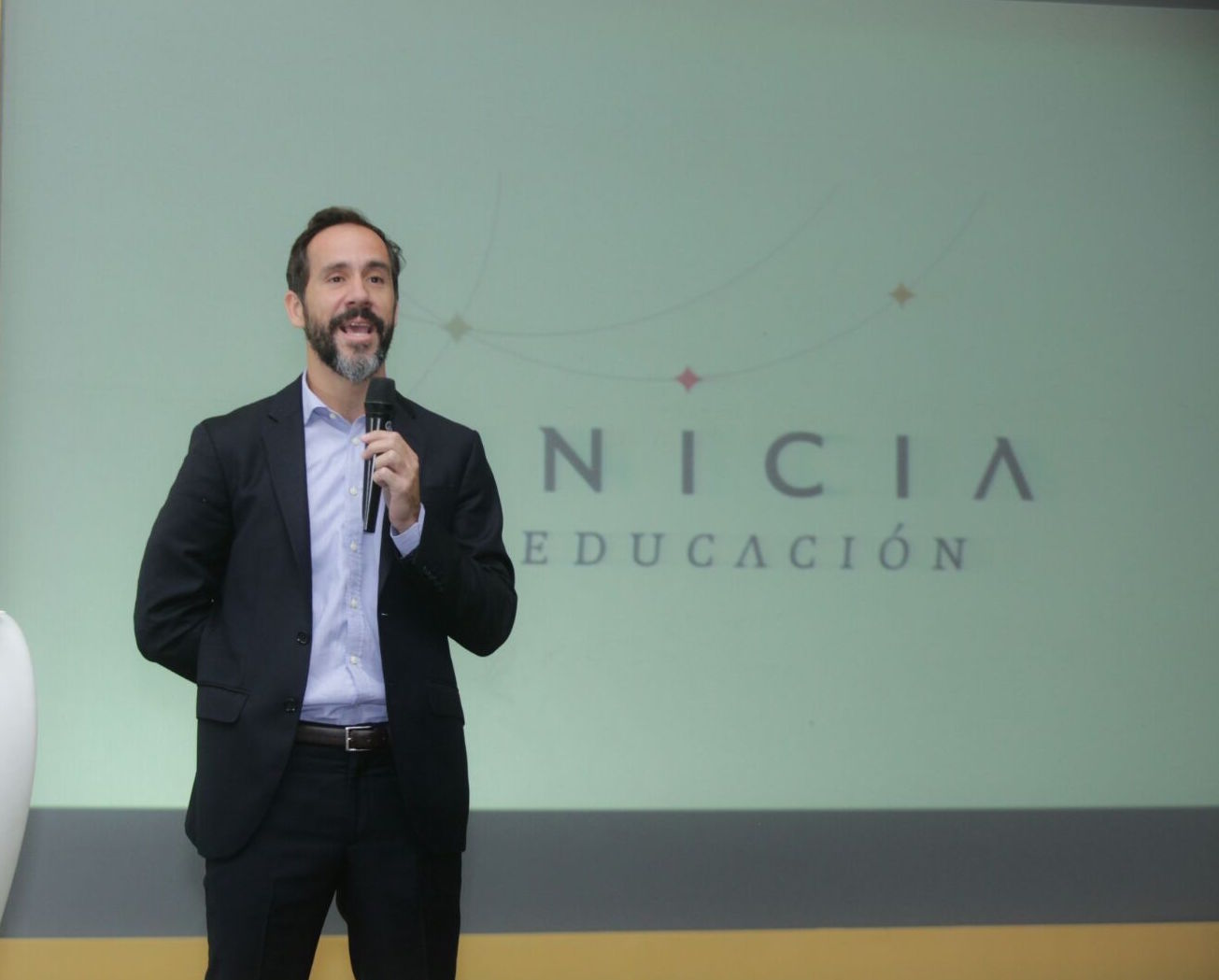 INICIA Educación otorgará becas para hacer maestrías  en EE.UU. y América Latina