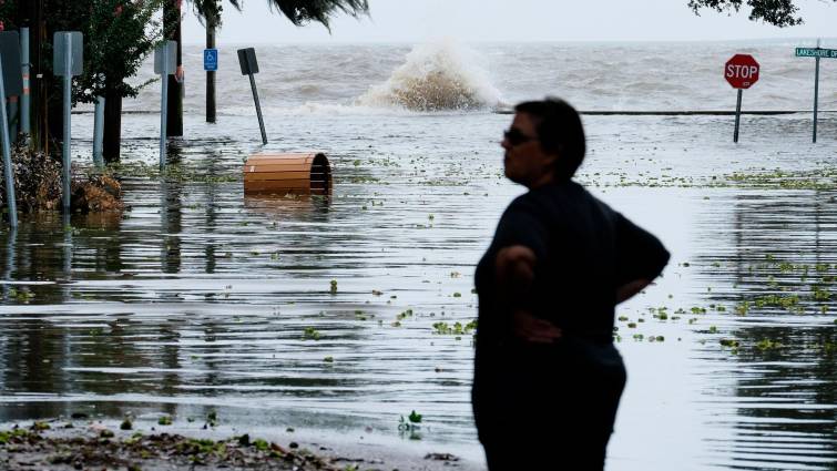 Barry se convierte en huracán antes de tocar la costa sur de EE.UU.