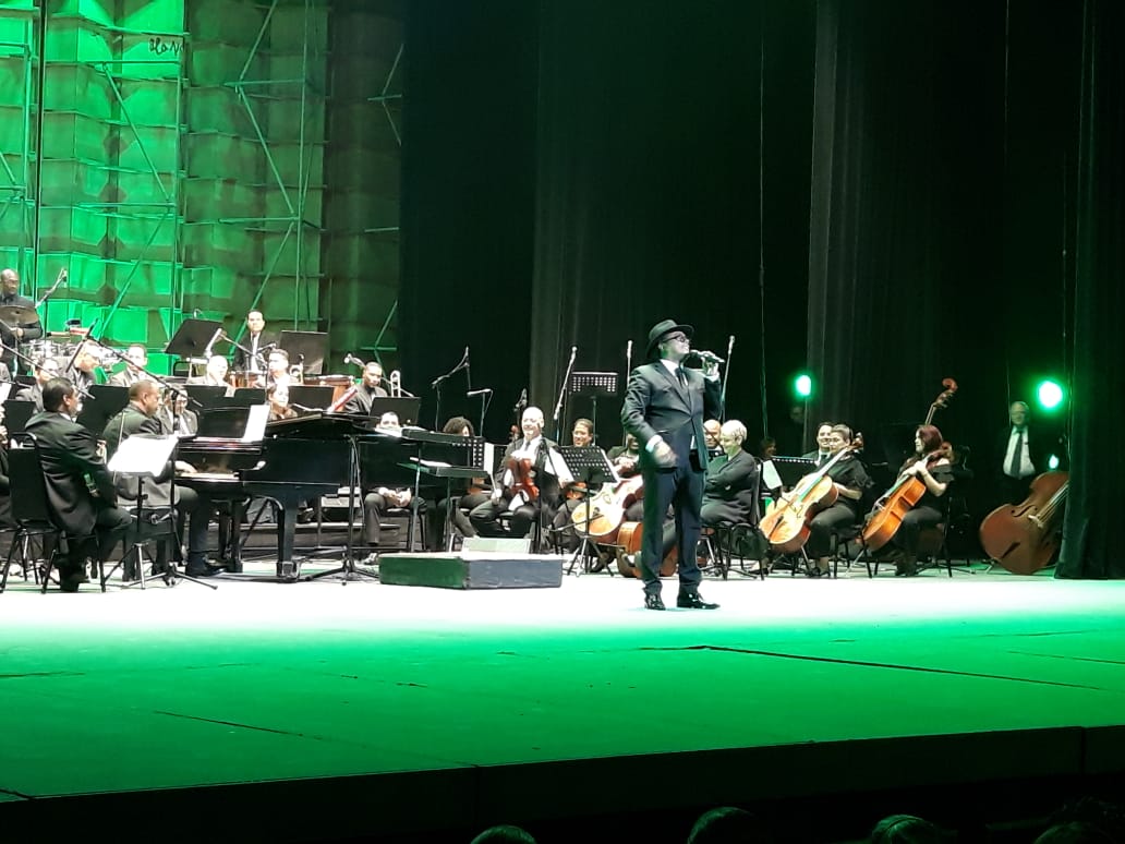 Sergio Vargas hace un recorrido por su carrera musical entre merengues y boleros en "Sergio Vargas Sinfónico"