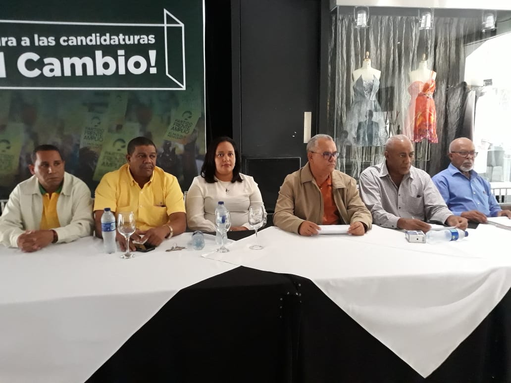 Frente Amplio deja abierto proceso de inscripción de precandidaturas